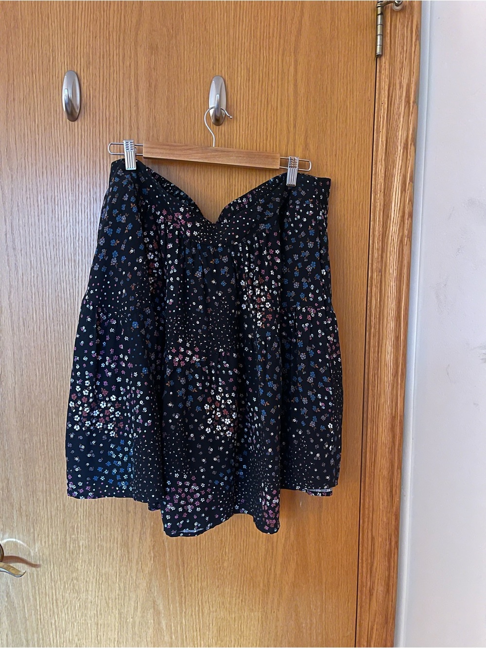 Torrid 2X Challis Black Floral A-Line Women's Mini Skirt